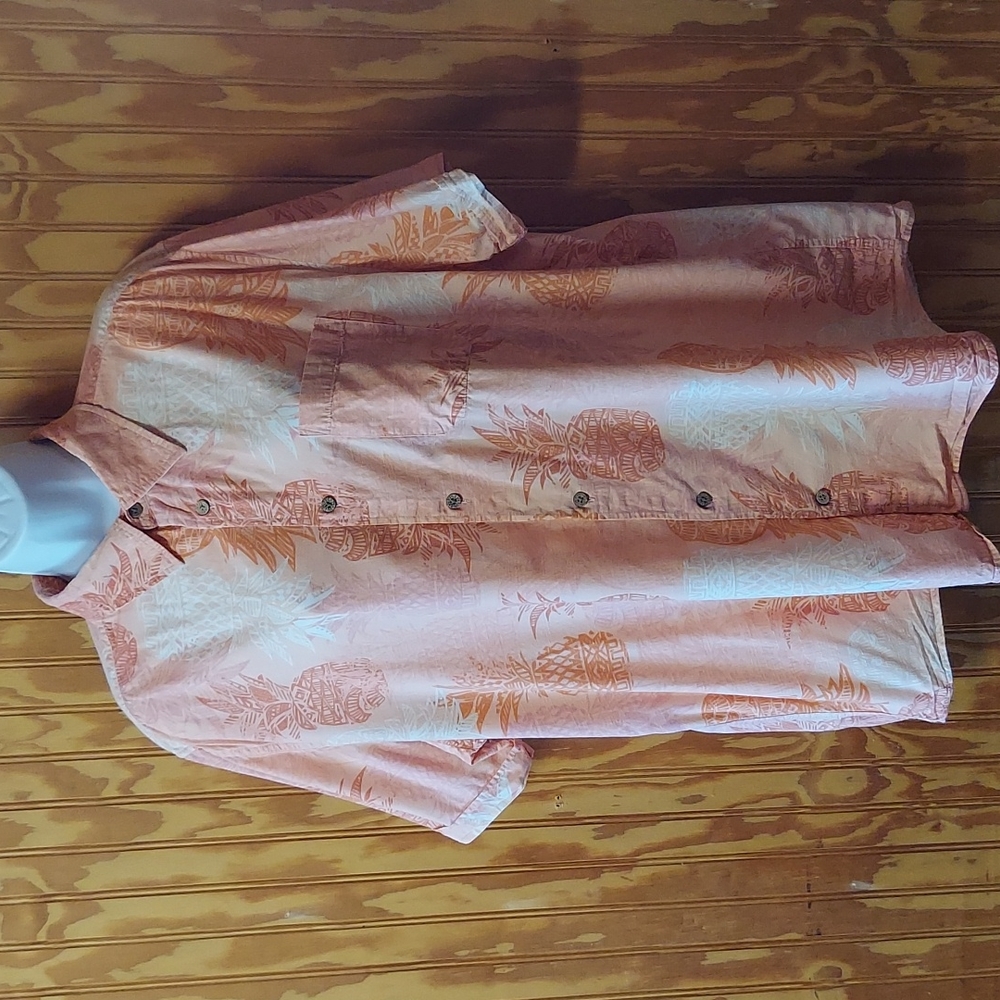 Oliver & Burke  pineapple Hawaiian button up